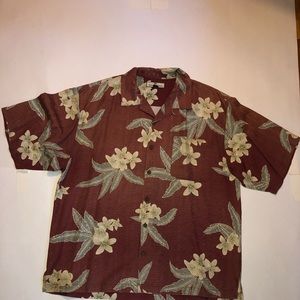 TOMMY BAHAMA BUTTON DOWN SHIRT